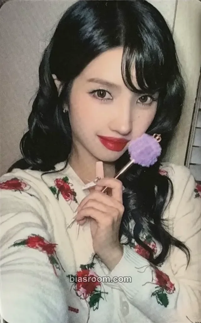 Soyeon i-dle What a Wonderful Life K-pop photocard