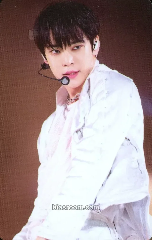 Doyoung NCT 127 XYZ Pop-up Photo Gallery (Unity Japan Tour) K-pop Photocard