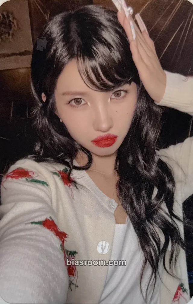 Soyeon i-dle What a Wonderful Life K-pop photocard