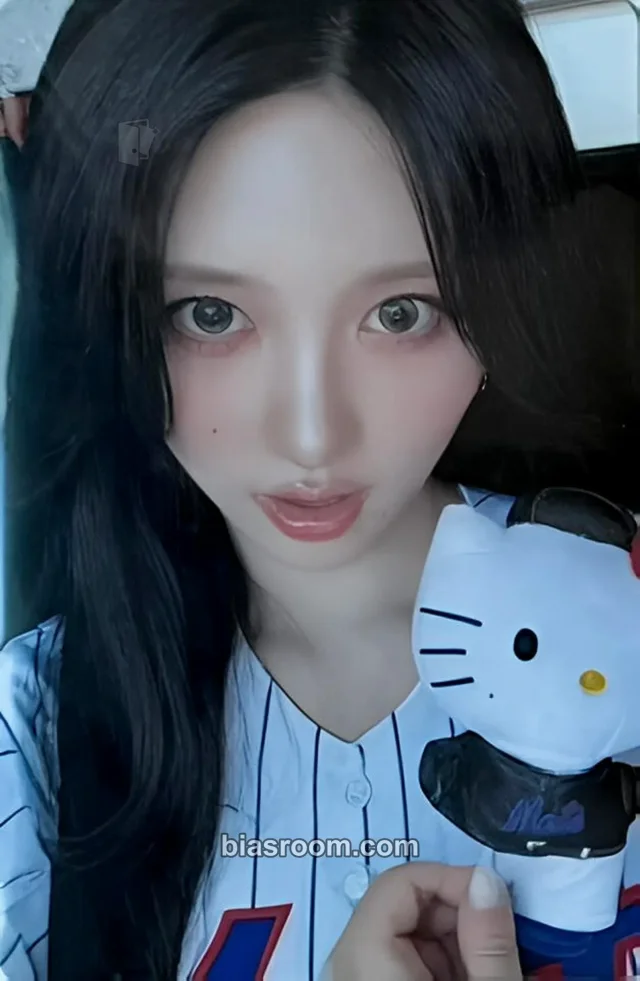 Gaeul IVE REVIVE+ K-pop photocard