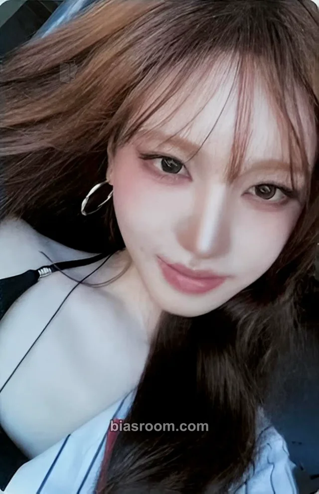 Liz IVE REVIVE+ K-pop photocard