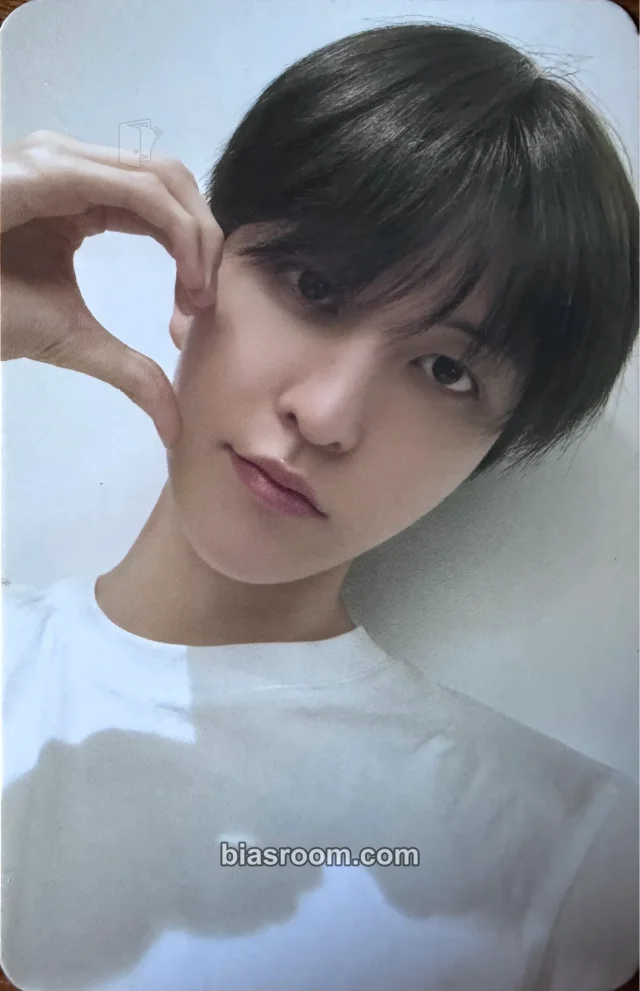 Kyungmin 8TURN 82WORLD:LA K-pop photocard