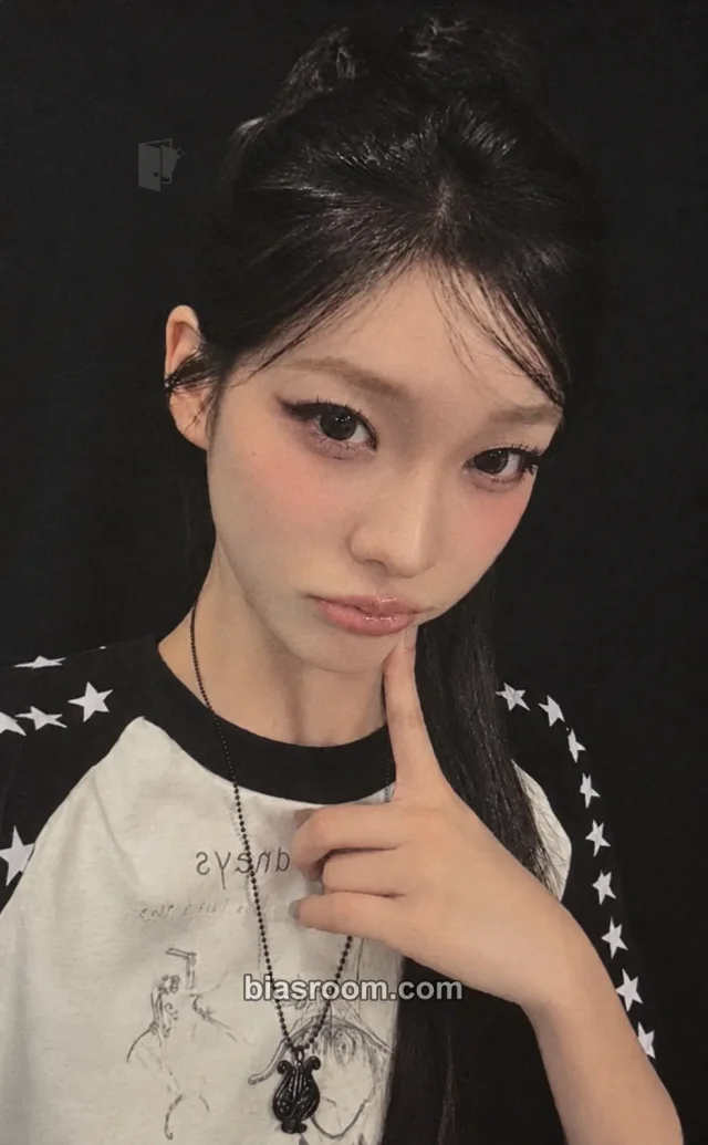 Photocard K-pop Iroha ILLIT BREAK EVEN