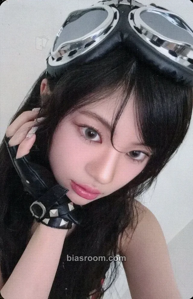 Rinon ME:I Flower Road K-pop photocard
