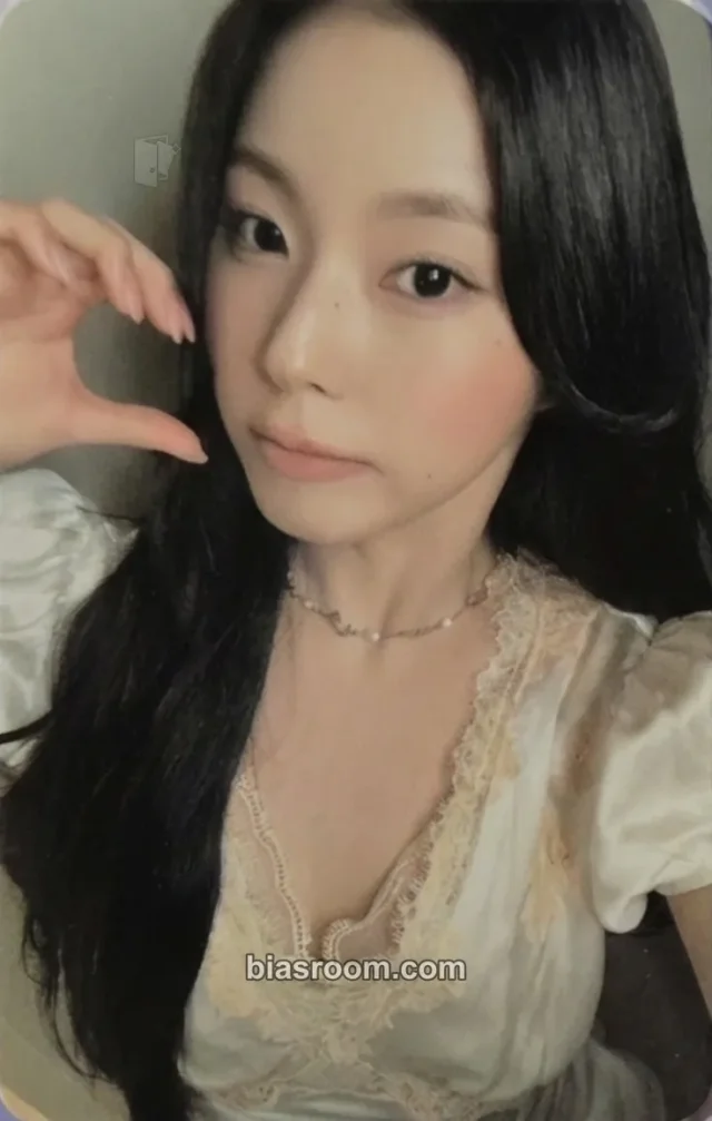 Kyujin NMIXX Strange Muse K-pop photocard