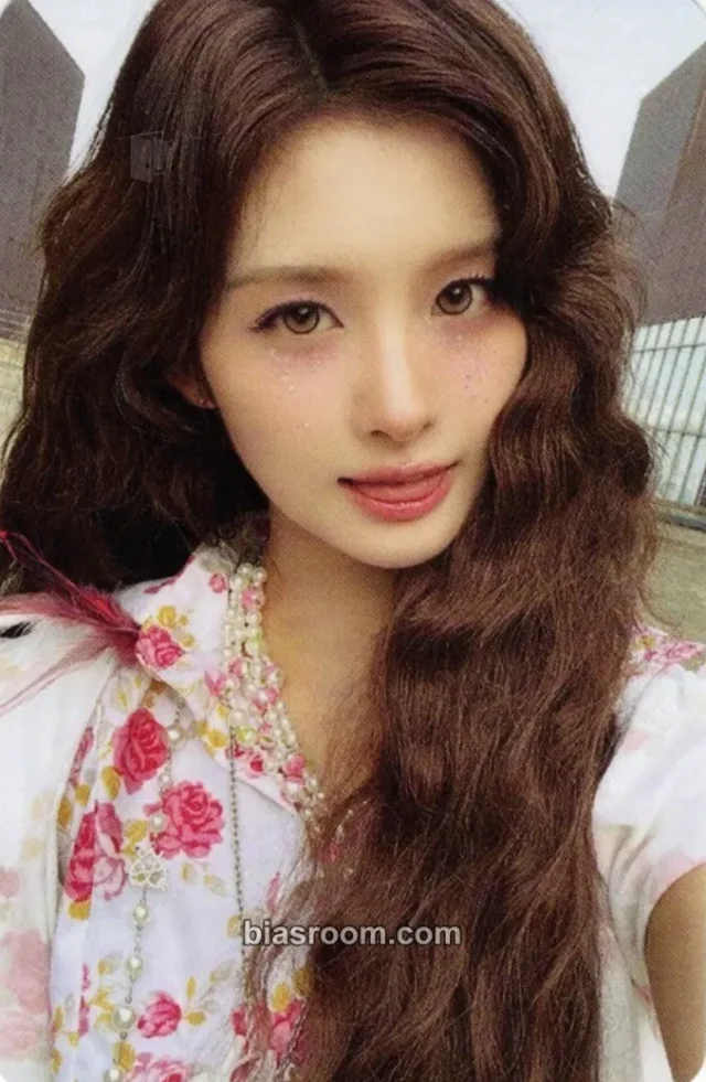 Sullyoon NMIXX Strange Muse K-pop photocard