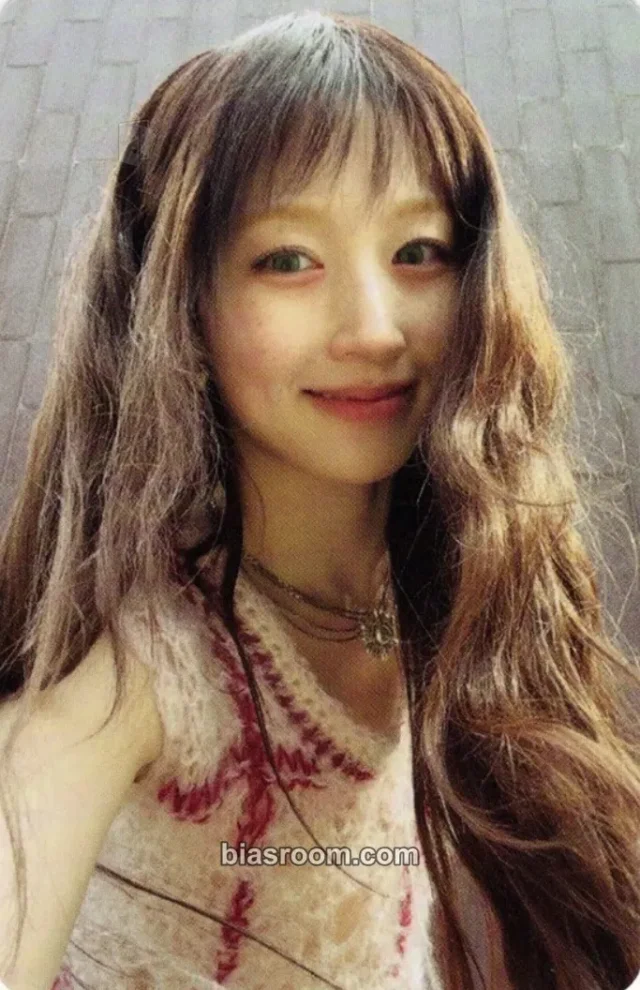 Haewon NMIXX Strange Muse K-pop photocard