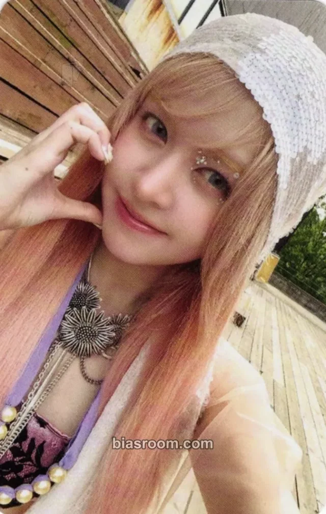 Lily NMIXX Strange Muse K-pop photocard