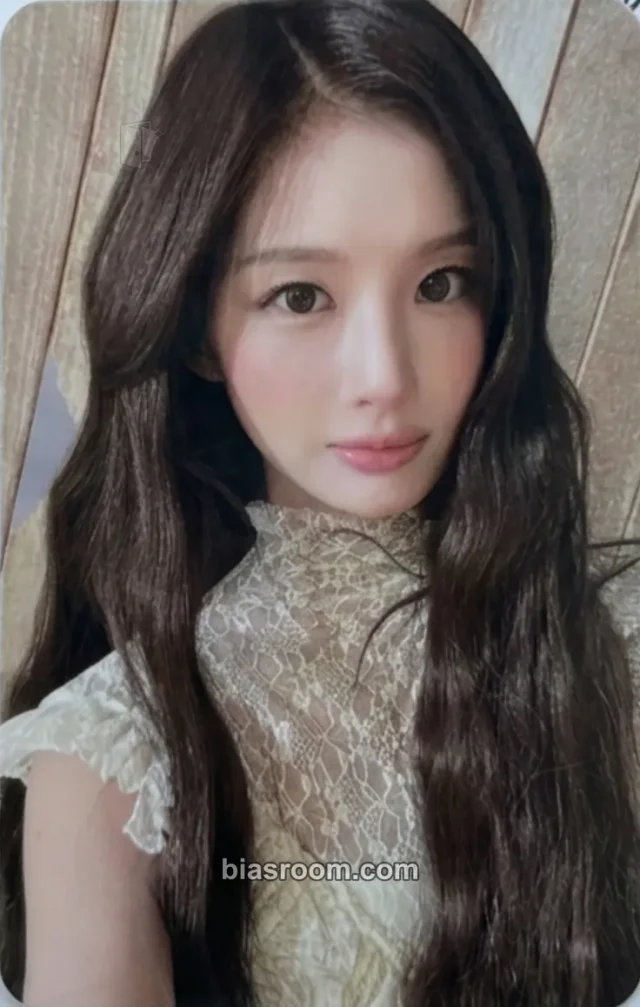 Sullyoon NMIXX Strange Muse K-pop photocard