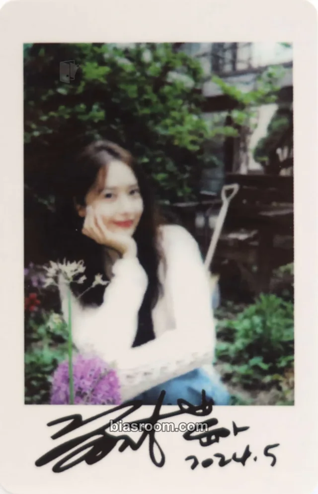 Yoona Girls' Generation LIM YOONA 'So Wonderful Day' POP-UP K-pop photocard