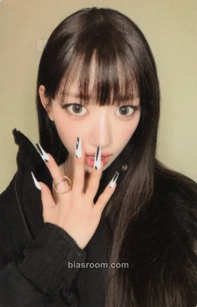 Photocard K-pop Sooin MEOVV GO HARD