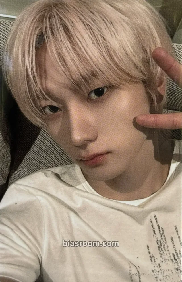 Sungho BOYNEXTDOOR BBNEXDO in Sweet Dreams K-pop photocard