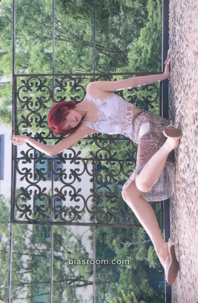 Photocard K-pop Bae NMIXX Strange Muse