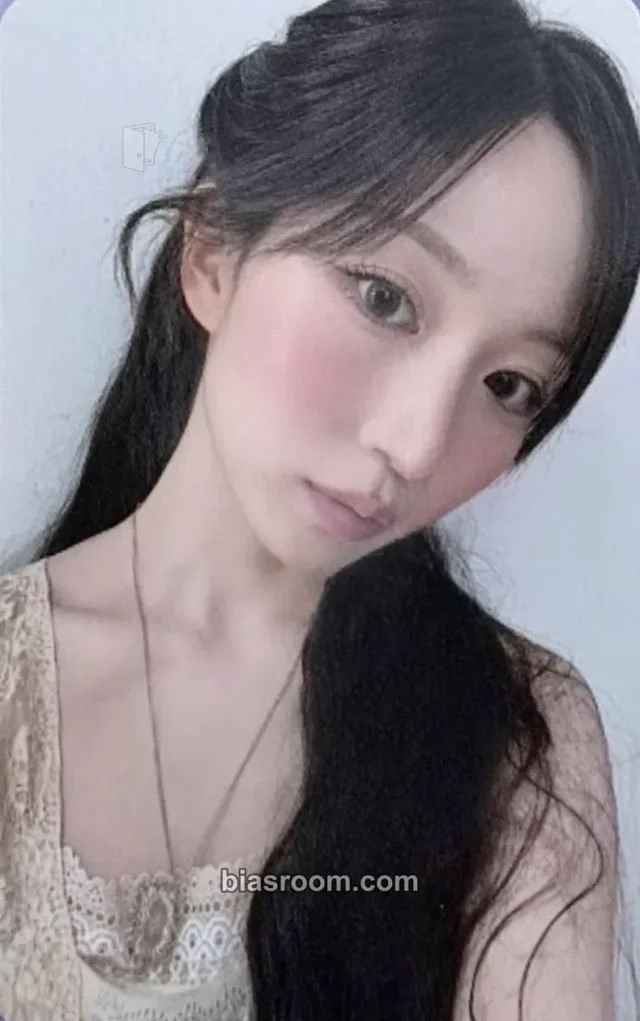 Haewon NMIXX Strange Muse K-pop photocard