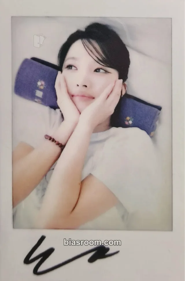 Soyeon i-dle What a Wonderful Life K-pop photocard