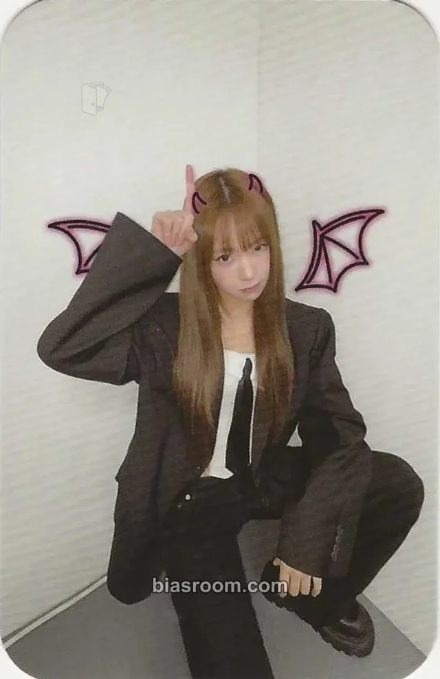 Jihyun HEART OF WOMAN Heart Byte : LEGACY K-pop photocard
