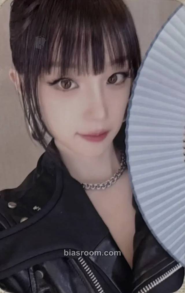 Yuqi i-dle We made K-pop photocard