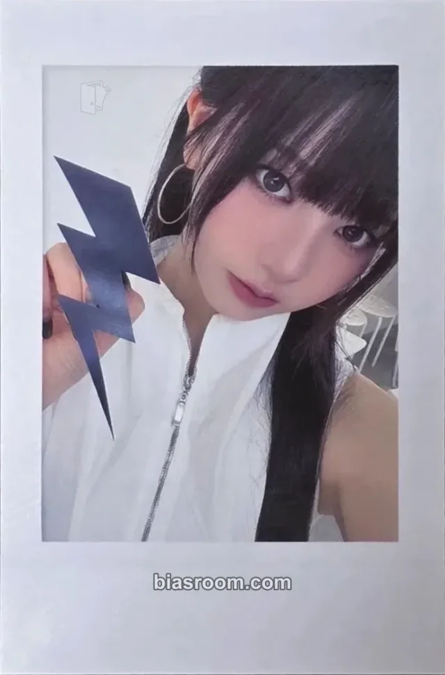 Yeonji tripleS LOVE&POP pt.2 K-pop photocard