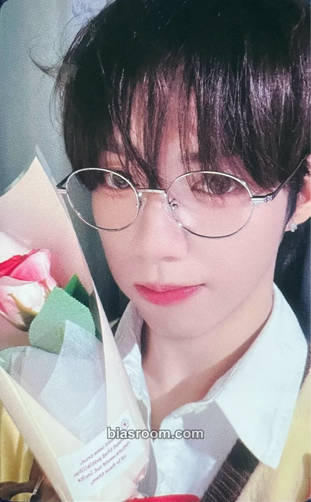 JL AHOF The Passage K-pop photocard