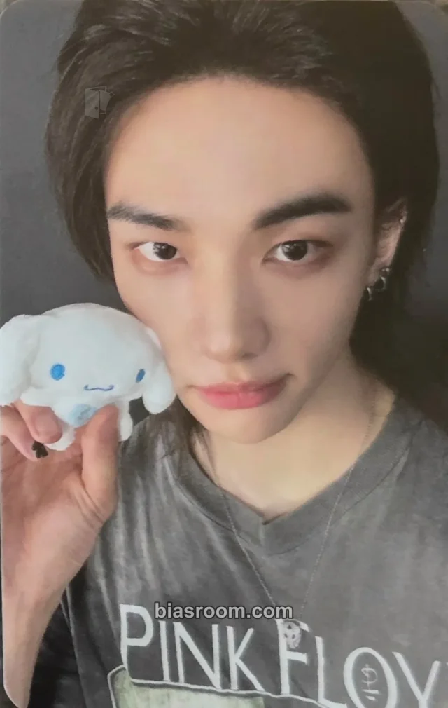Hyunjin Stray Kids Sanrio Characters × SKZOO K-pop photocard