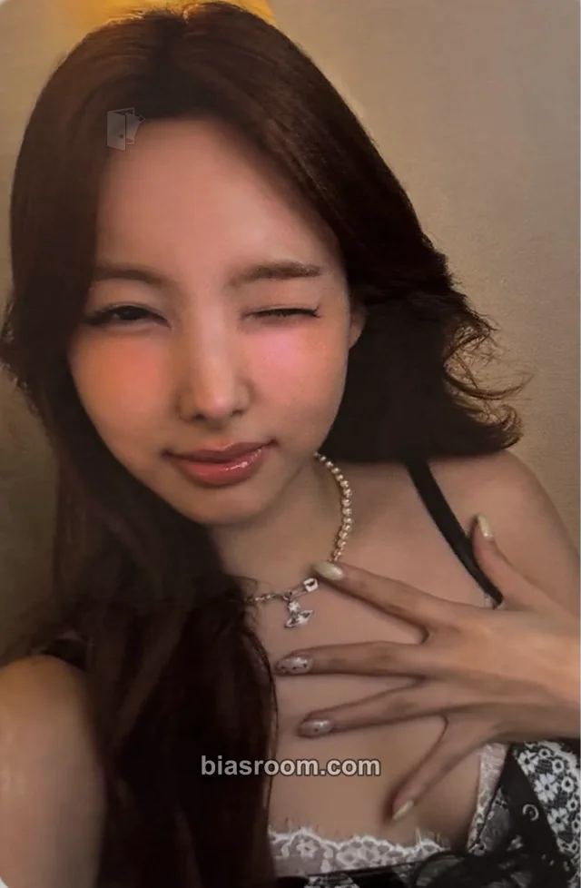 Nayeon TWICE <THIS IS FOR> WORLD TOUR FINALE in SEOUL - LIVE K-pop Photocard