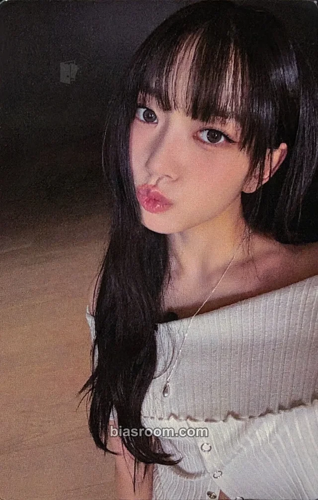 Photocard K-pop Sooin MEOVV MY EYES OPEN VVIDE