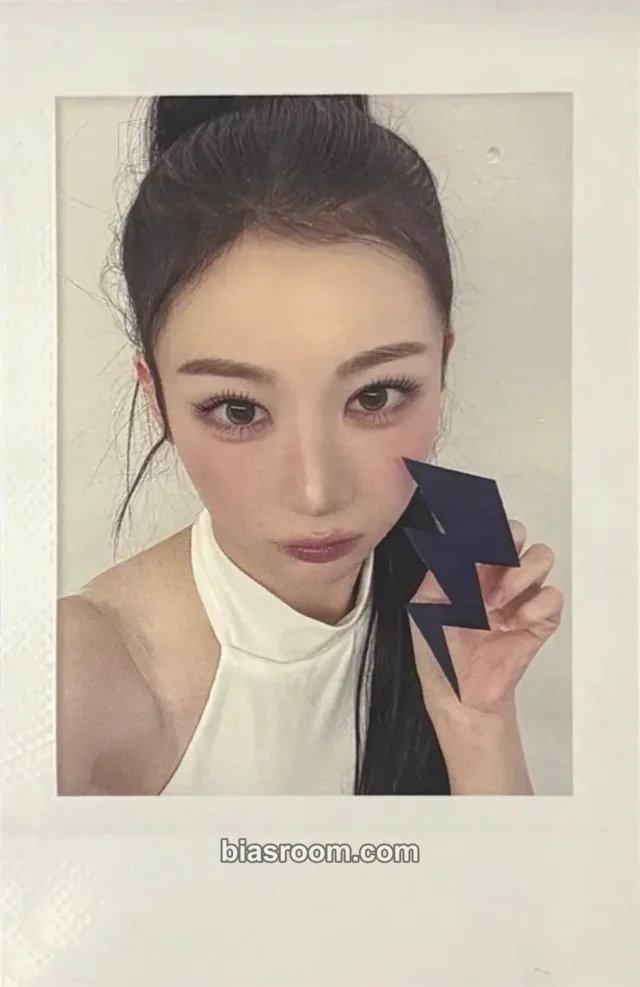 Kaede tripleS LOVE&POP pt.2 K-pop photocard