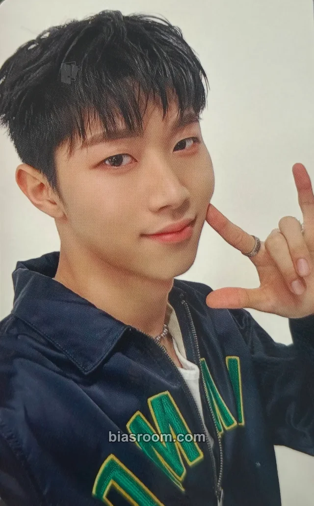 Photocard K-pop de Hyunwoo xikers Tsuki (Lunatic)