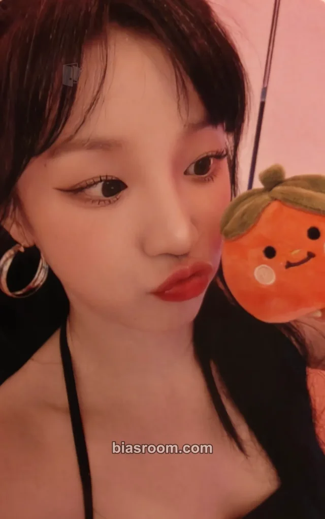 Photocard K-pop Yuqi i-dle YUQ1