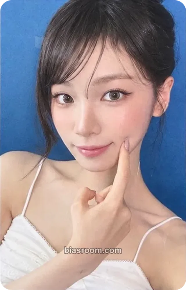 Kim Chaewon LE SSERAFIM Pureflow Tour (2026) K-pop Photocard