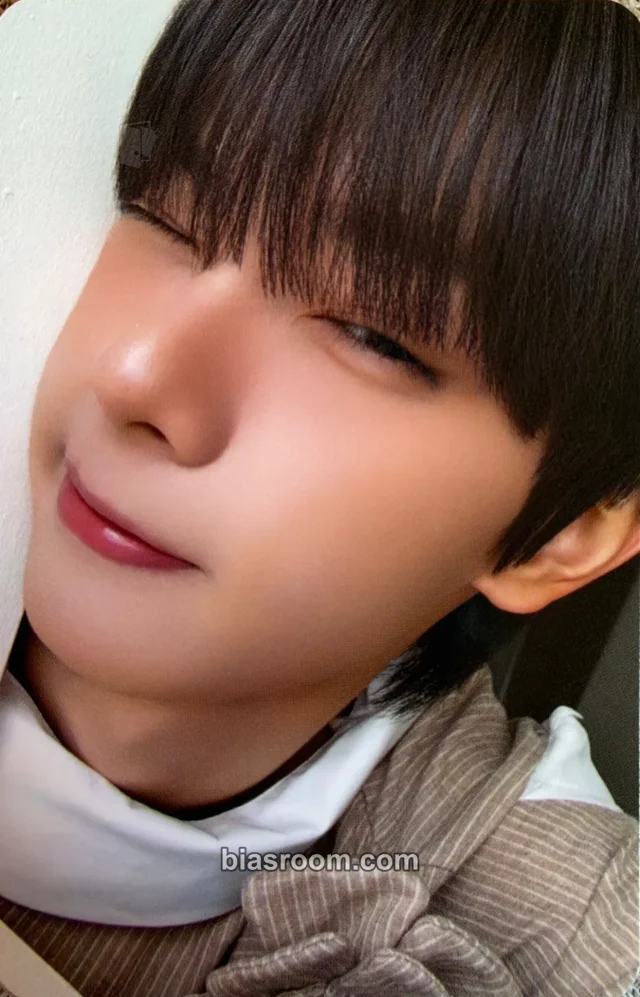 Chuei Li Yu FLARE U LOVEHOOD K-pop photocard