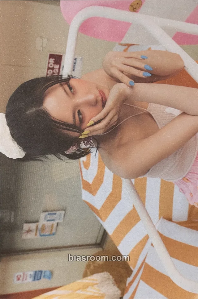 Photocard K-pop de Miyeon i-dle I Sway
