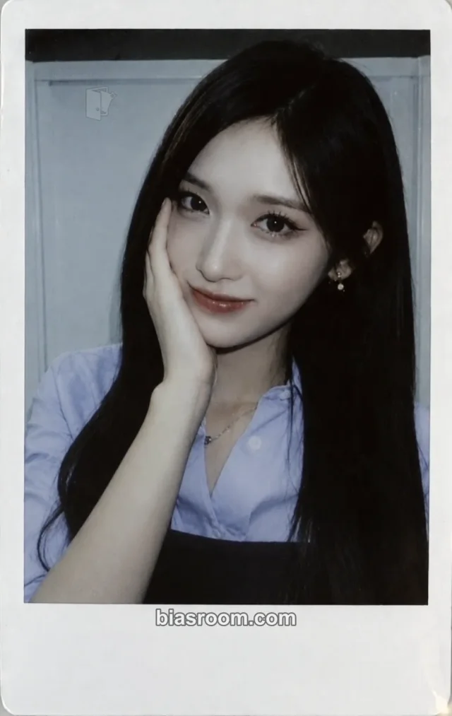 Leeseo IVE REVIVE+ K-pop photocard