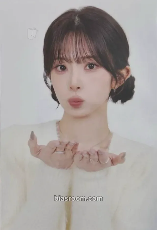 Kotone tripleS Special Japan Online Lottery K-pop photocard