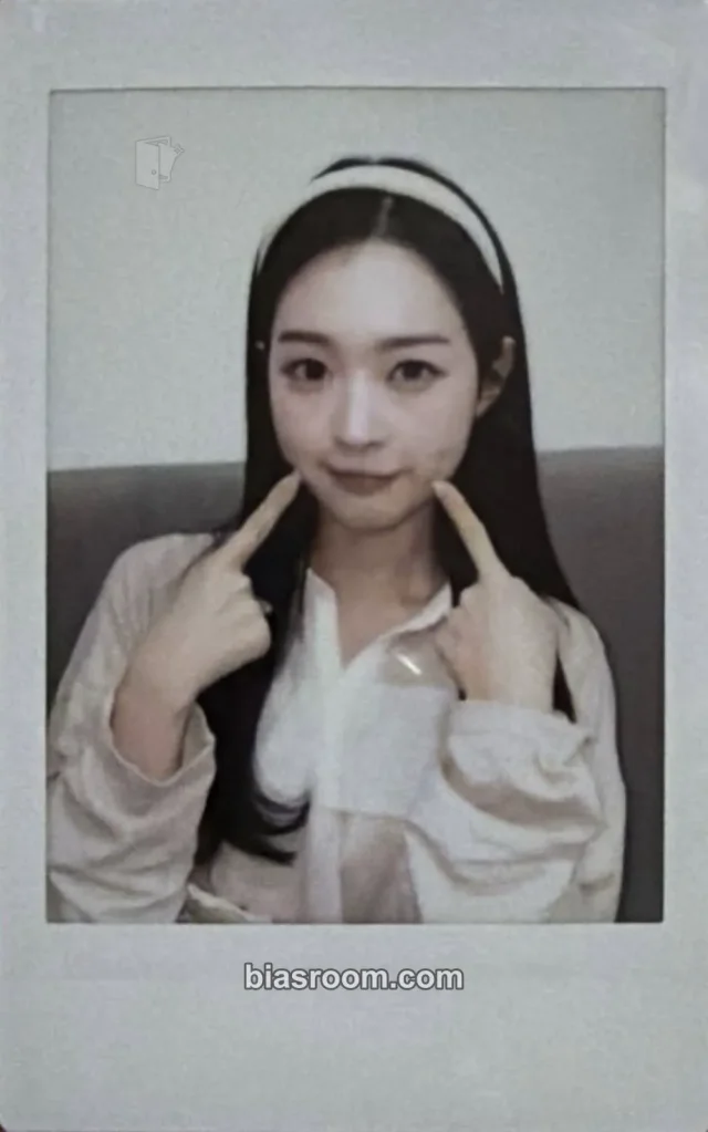Soomin tripleS Special Japan Online Lottery K-pop photocard