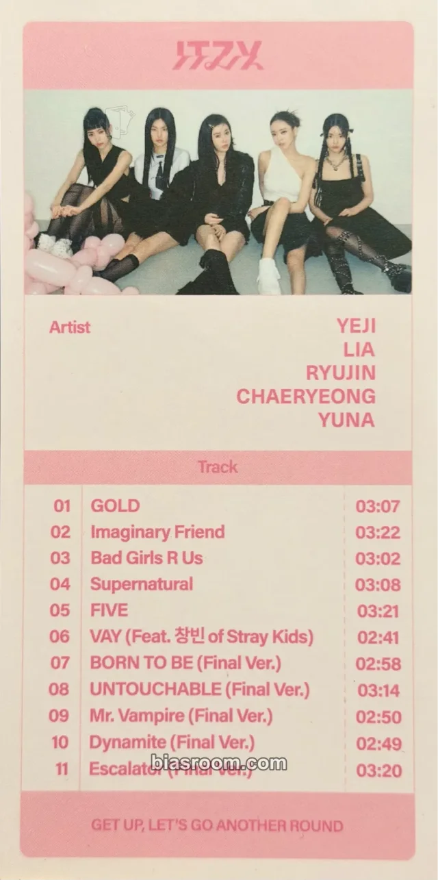 ITZY GOLD K-pop photocard
