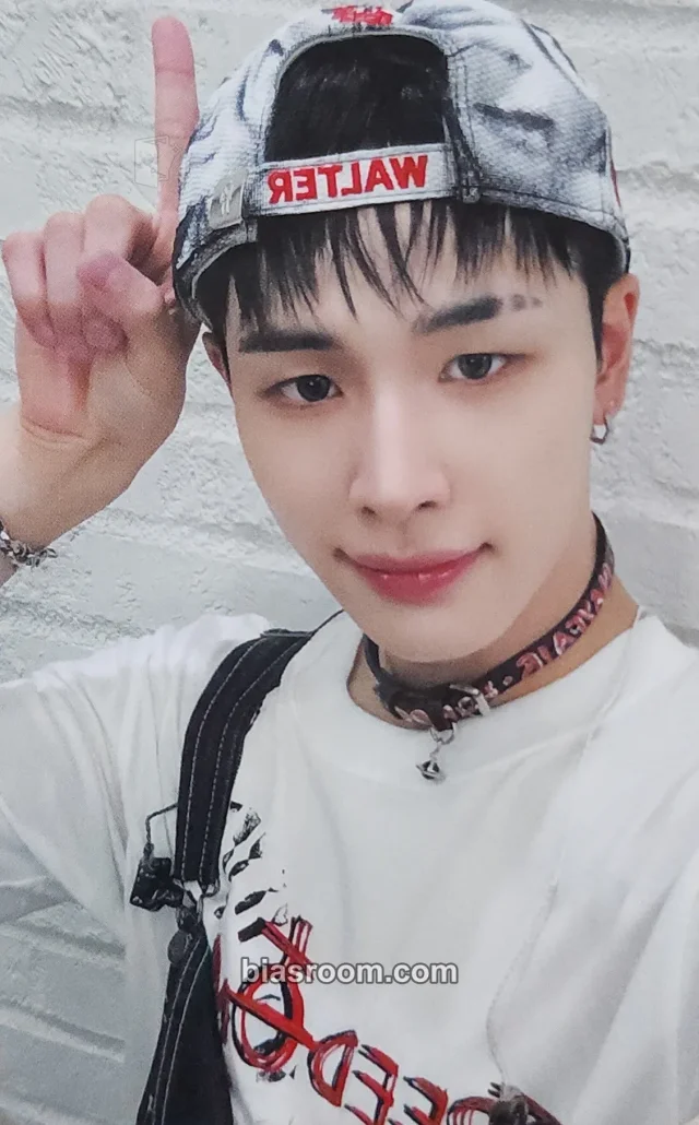 Haru NEXZ Saucin' K-pop photocard