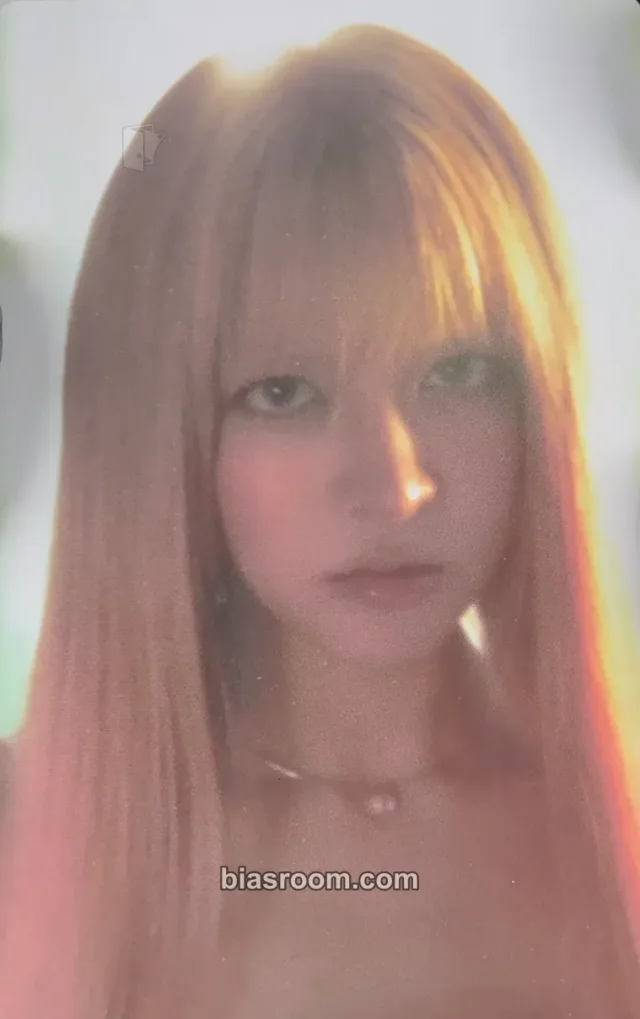Lily NMIXX Strange Muse K-pop photocard