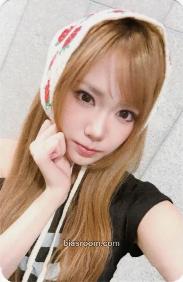 Chaei HEART OF WOMAN Heart Byte : LEGACY K-pop photocard