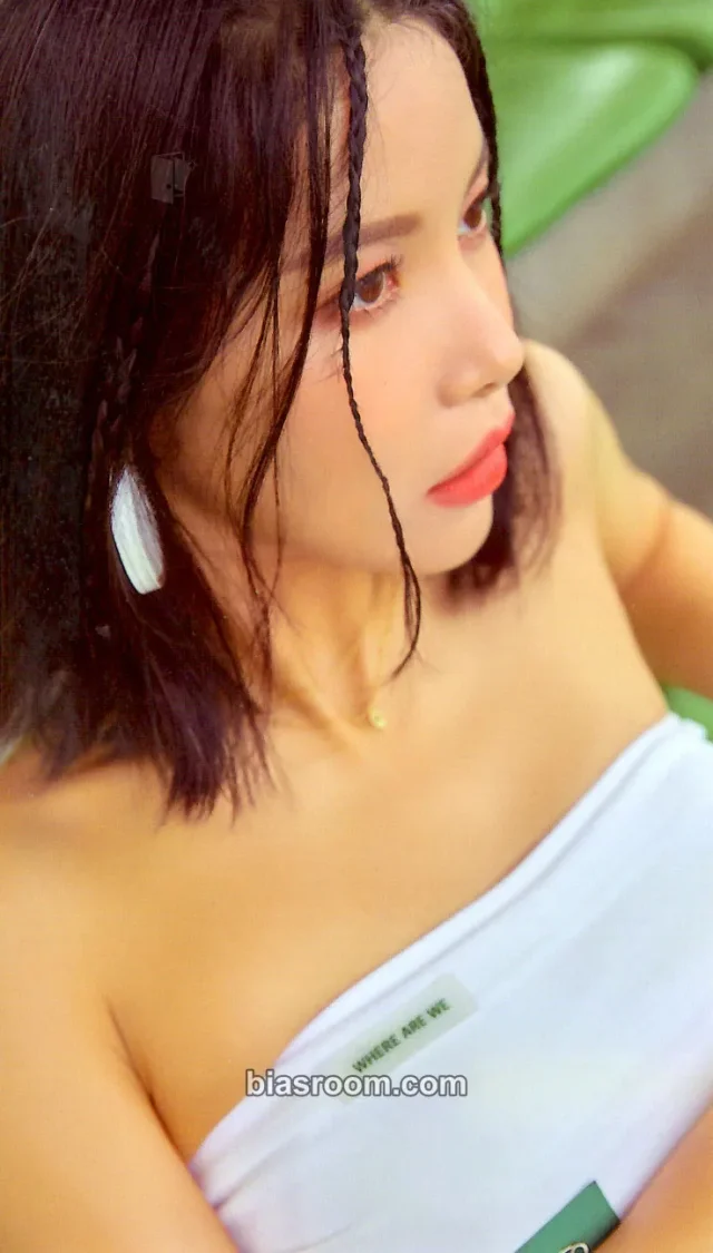 Solar MAMAMOO 2021 Online Concert [WAW] K-pop photocard