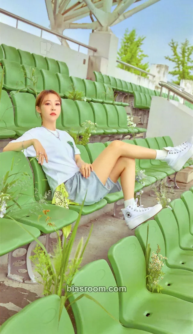 Moonbyul MAMAMOO 2021 Online Concert [WAW] K-pop photocard