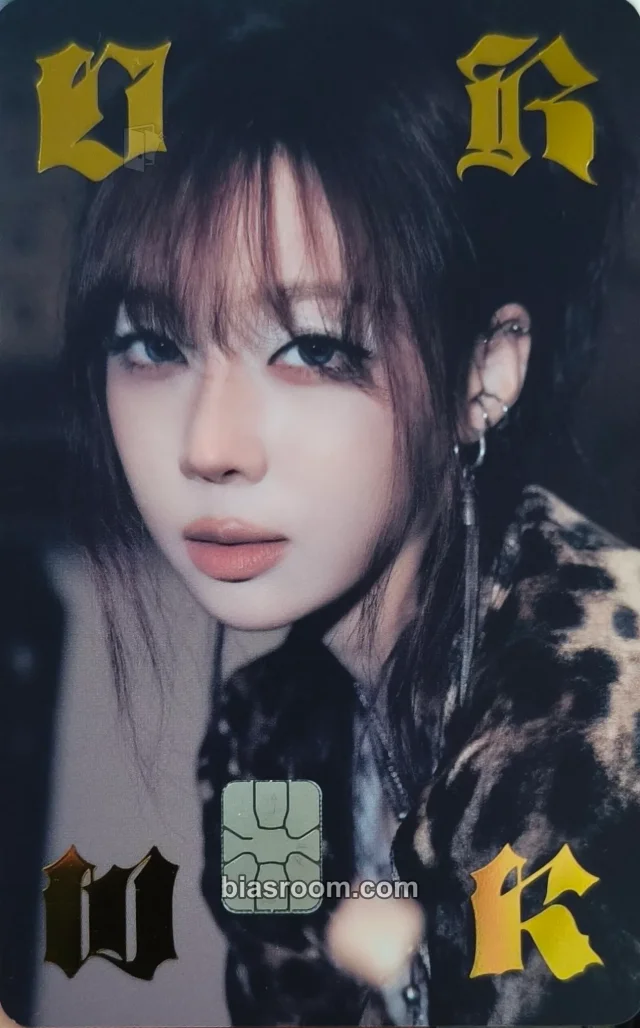 Photocard K-pop di Winter aespa Dirty Work