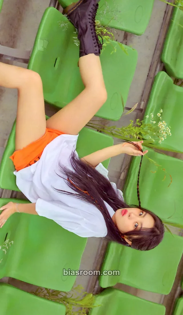 Wheein MAMAMOO 2021 Online Concert [WAW] K-pop photocard