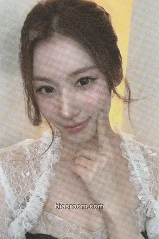 Photocard K-pop Sana TWICE <THIS IS FOR> WORLD TOUR FINALE in SEOUL - LIVE