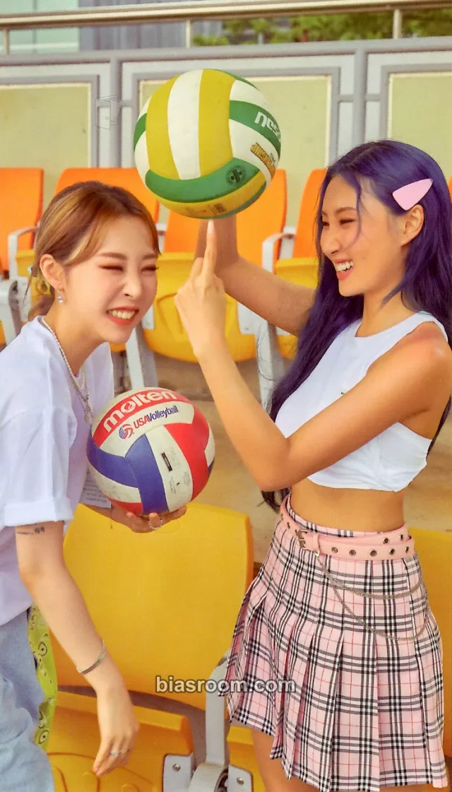 MAMAMOO 2021 Online Concert [WAW] K-pop photocard