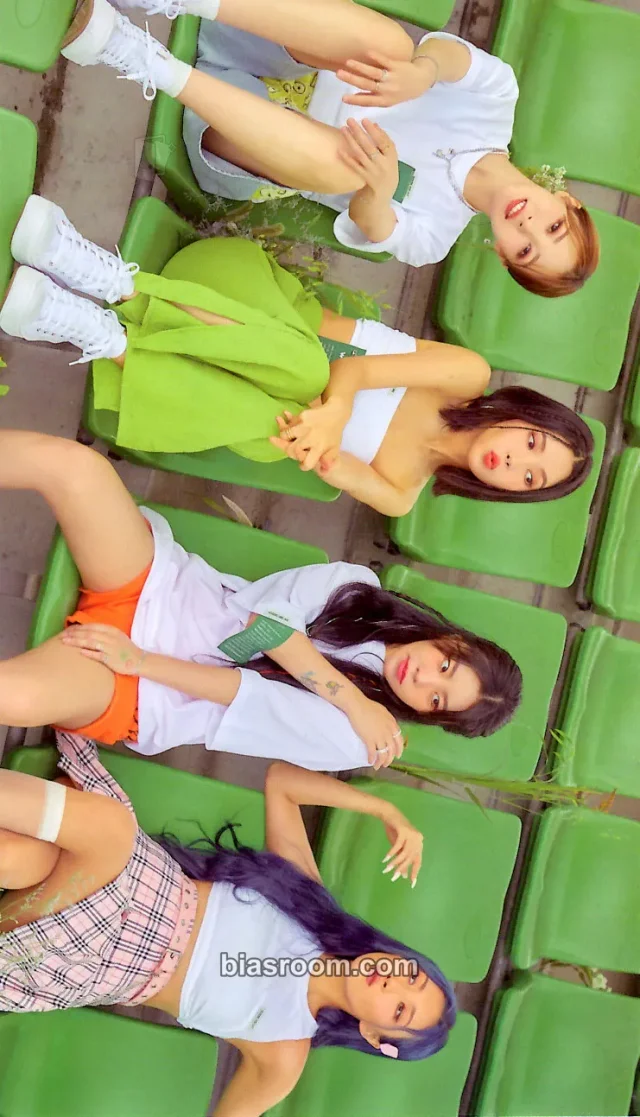 MAMAMOO 2021 Online Concert [WAW] K-pop photocard