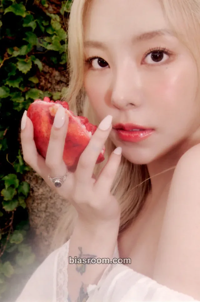 Wheein MAMAMOO In the Mood (Wheein) K-pop photocard