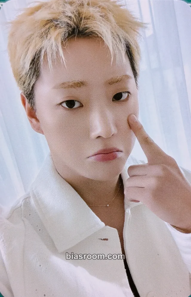 Photocard K-pop E-Tion ONF The Archive: Eight Summers (ONF 8th Anniversary)