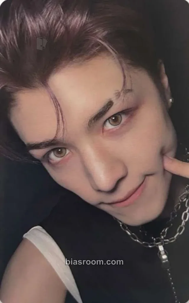 Maki &TEAM Mark on Me K-pop Photocard