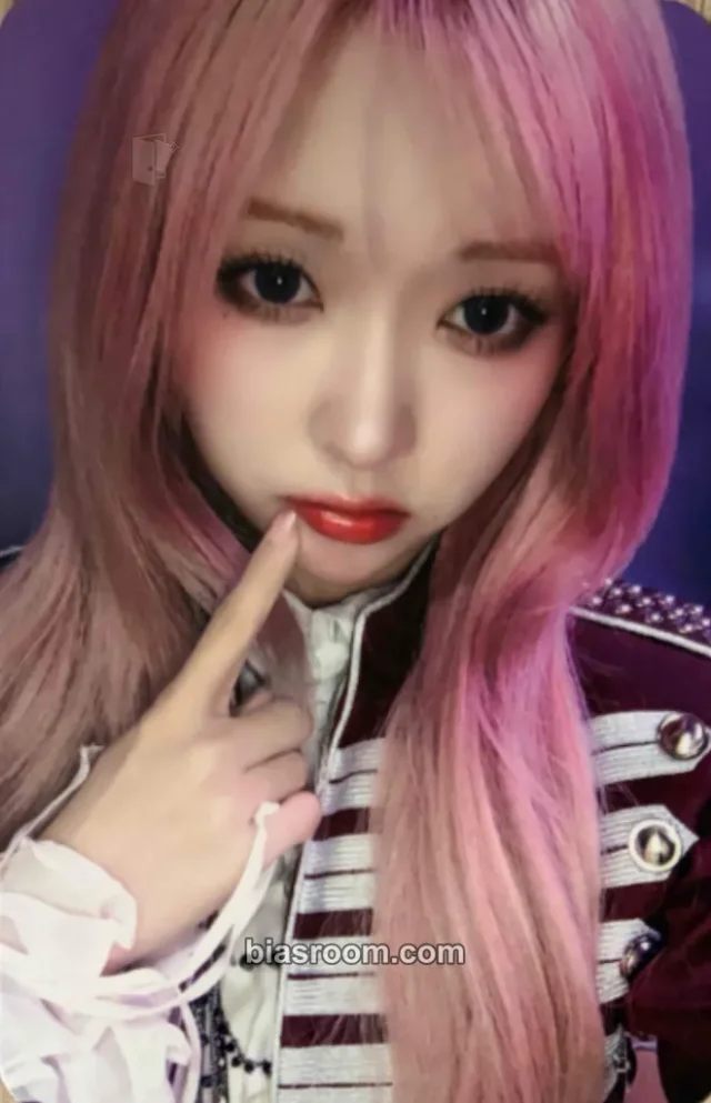MiU MADEIN Girl Meets Boy K-pop photocard